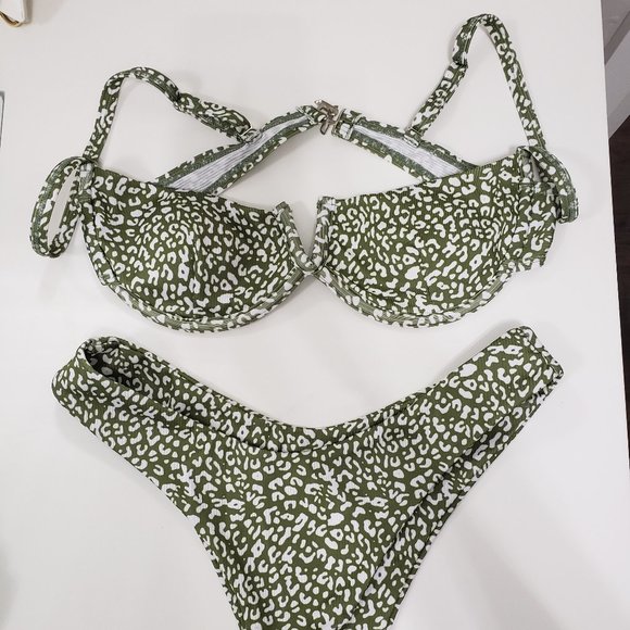 Green Leopard Bikini Shein Size Medium - Picture 1 of 2